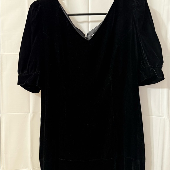 Vintage Lanz 1980 Black Velvet Dress - Picture 2 of 7